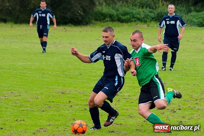 Zdjęcie w galerii na portalu naszraciborz.pl: Nerwowa kanonada w Rudniku. Derby gminy dla Zrywu wiadomości z regionu