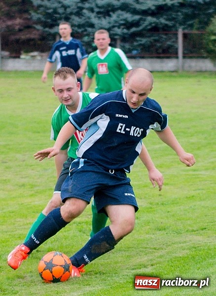 Zdjęcie w galerii na portalu naszraciborz.pl: Nerwowa kanonada w Rudniku. Derby gminy dla Zrywu wiadomości z regionu