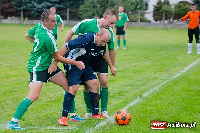 Zdjęcie w galerii na portalu naszraciborz.pl: Nerwowa kanonada w Rudniku. Derby gminy dla Zrywu wiadomości z regionu