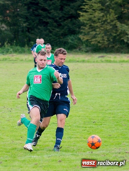 Zdjęcie w galerii na portalu naszraciborz.pl: Nerwowa kanonada w Rudniku. Derby gminy dla Zrywu wiadomości z regionu