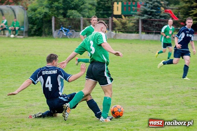 Zdjęcie w galerii na portalu naszraciborz.pl: Nerwowa kanonada w Rudniku. Derby gminy dla Zrywu wiadomości z regionu