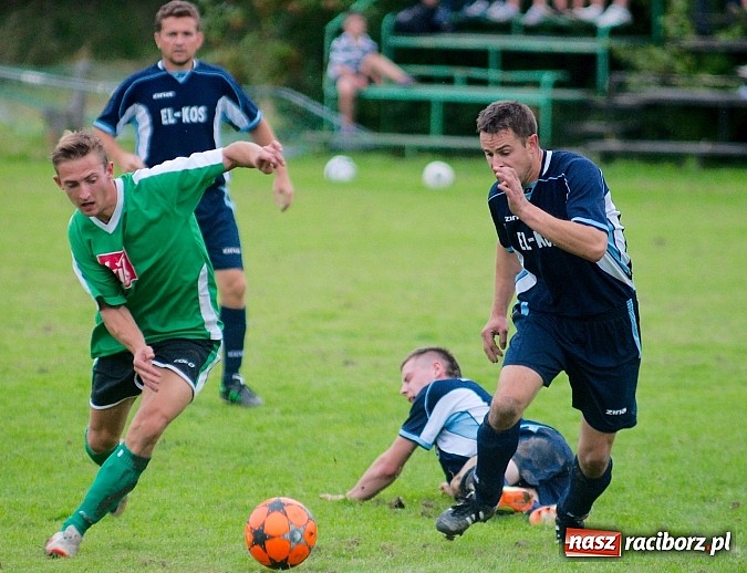Zdjęcie w galerii na portalu naszraciborz.pl: Nerwowa kanonada w Rudniku. Derby gminy dla Zrywu wiadomości z regionu