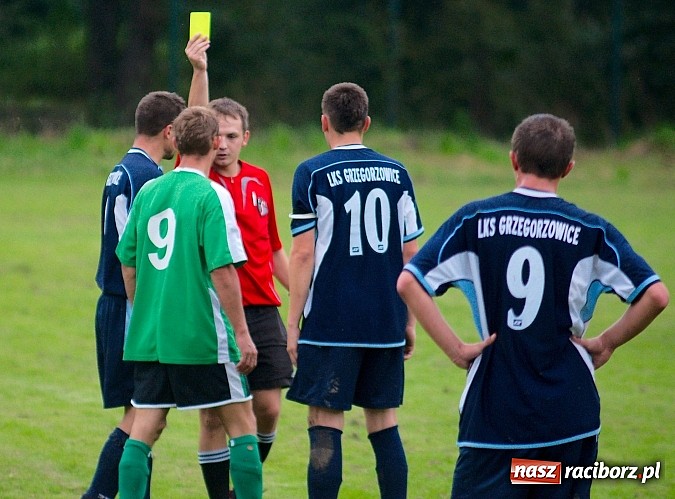 Zdjęcie w galerii na portalu naszraciborz.pl: Nerwowa kanonada w Rudniku. Derby gminy dla Zrywu wiadomości z regionu