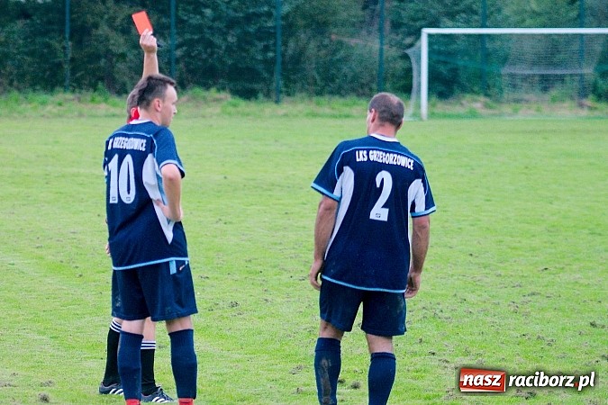 Zdjęcie w galerii na portalu naszraciborz.pl: Nerwowa kanonada w Rudniku. Derby gminy dla Zrywu wiadomości z regionu