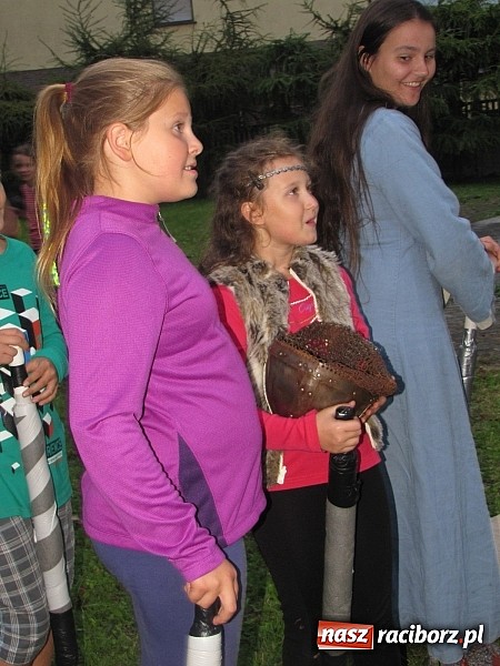 Zdjęcie w galerii na portalu naszraciborz.pl: Magiczne czasy średniowiecza. Wakacyjne obozowisko RCK wiadomości z regionu