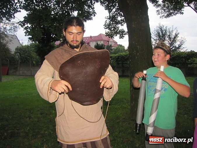 Zdjęcie w galerii na portalu naszraciborz.pl: Magiczne czasy średniowiecza. Wakacyjne obozowisko RCK wiadomości z regionu