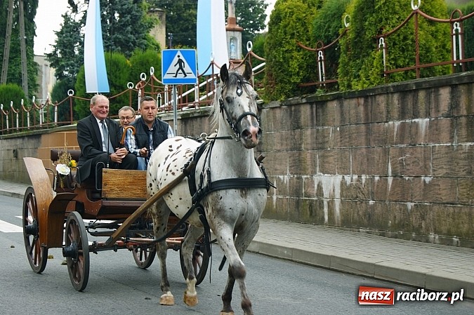 Zdjęcie w galerii na portalu naszraciborz.pl: Dożynki 2014 - Krowiarki i Amandów wiadomości z regionu