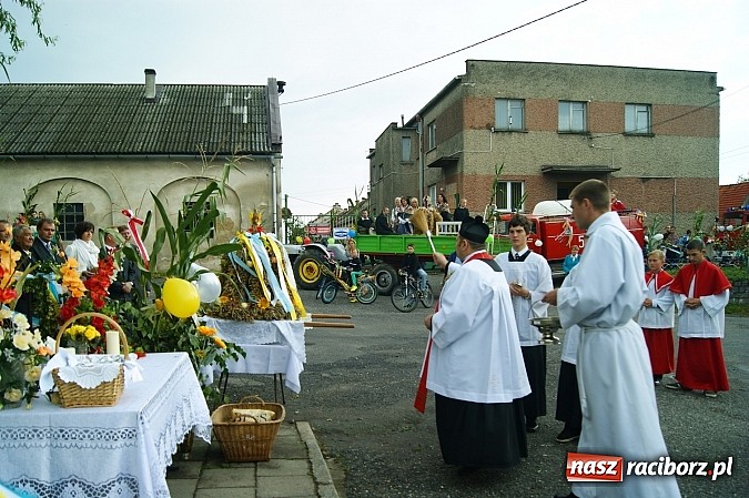 Zdjęcie w galerii na portalu naszraciborz.pl: Dożynki 2014 - Krowiarki i Amandów wiadomości z regionu
