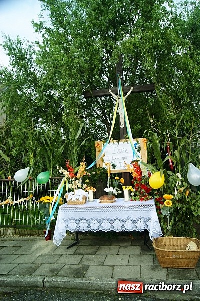 Zdjęcie w galerii na portalu naszraciborz.pl: Dożynki 2014 - Krowiarki i Amandów wiadomości z regionu