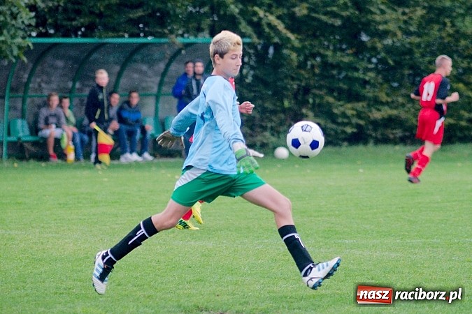 Zdjęcie w galerii na portalu naszraciborz.pl: Karol Wala uratował punkt dla Wichru. Owsiszcze nie sprostały dziewiątce gospodarzy wiadomości z regionu