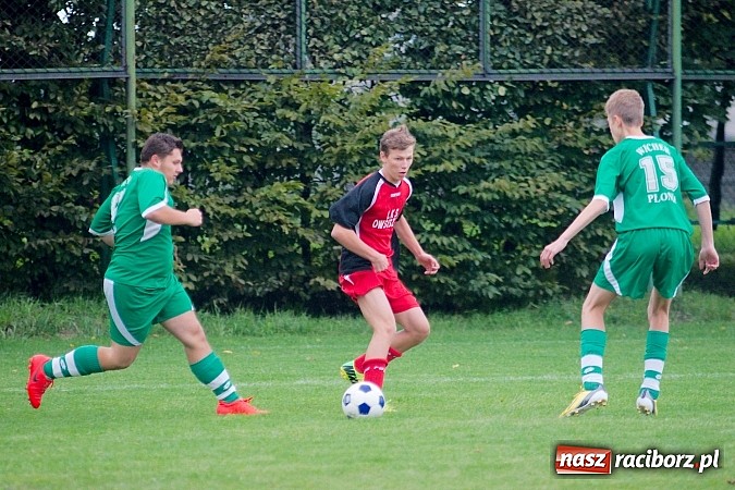 Zdjęcie w galerii na portalu naszraciborz.pl: Karol Wala uratował punkt dla Wichru. Owsiszcze nie sprostały dziewiątce gospodarzy wiadomości z regionu