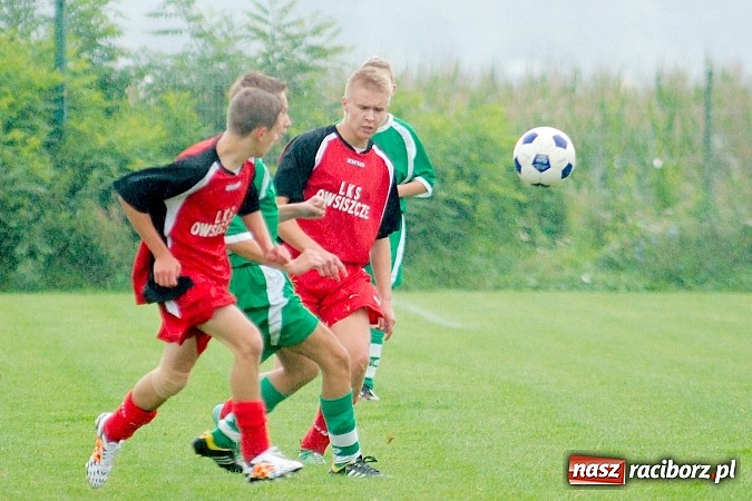 Zdjęcie w galerii na portalu naszraciborz.pl: Karol Wala uratował punkt dla Wichru. Owsiszcze nie sprostały dziewiątce gospodarzy wiadomości z regionu