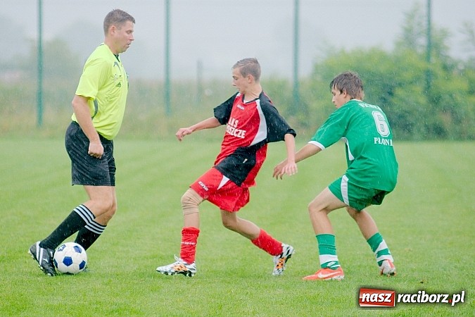 Zdjęcie w galerii na portalu naszraciborz.pl: Karol Wala uratował punkt dla Wichru. Owsiszcze nie sprostały dziewiątce gospodarzy wiadomości z regionu