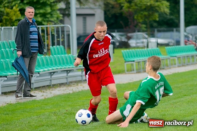 Zdjęcie w galerii na portalu naszraciborz.pl: Karol Wala uratował punkt dla Wichru. Owsiszcze nie sprostały dziewiątce gospodarzy wiadomości z regionu