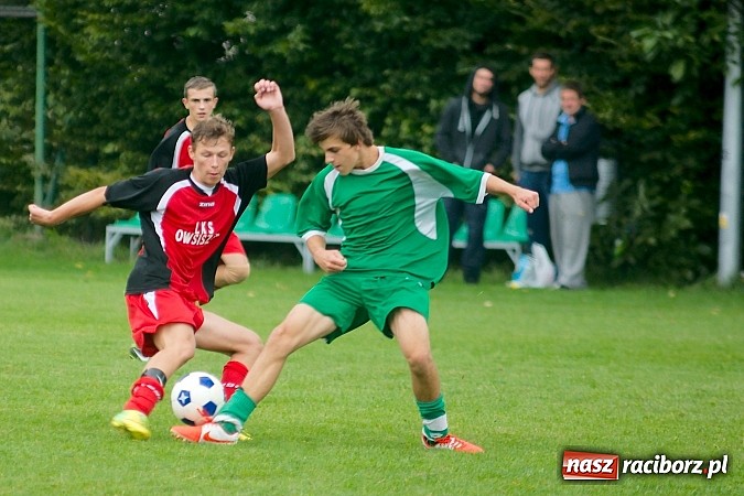 Zdjęcie w galerii na portalu naszraciborz.pl: Karol Wala uratował punkt dla Wichru. Owsiszcze nie sprostały dziewiątce gospodarzy wiadomości z regionu