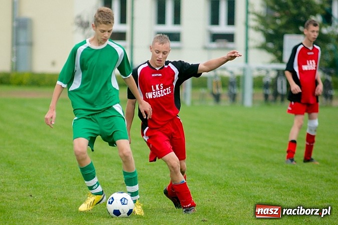 Zdjęcie w galerii na portalu naszraciborz.pl: Karol Wala uratował punkt dla Wichru. Owsiszcze nie sprostały dziewiątce gospodarzy wiadomości z regionu