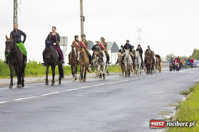 Zdjęcie w galerii na portalu naszraciborz.pl: Łatwo nie było, ale dali rady. Przemarsz Sobieskiego z Rud do Raciborza wiadomości z regionu