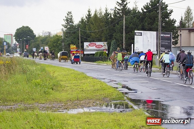 Zdjęcie w galerii na portalu naszraciborz.pl: Łatwo nie było, ale dali rady. Przemarsz Sobieskiego z Rud do Raciborza wiadomości z regionu