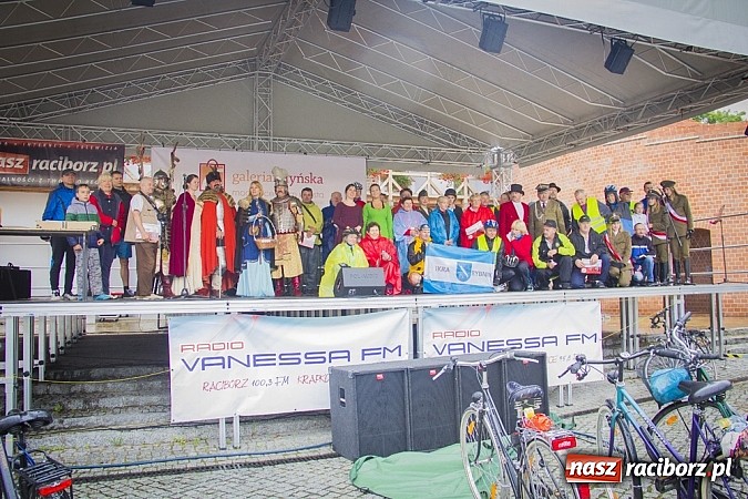 Zdjęcie w galerii na portalu naszraciborz.pl: Łatwo nie było, ale dali rady. Przemarsz Sobieskiego z Rud do Raciborza wiadomości z regionu