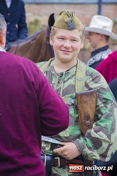 Zdjęcie w galerii na portalu naszraciborz.pl: Łatwo nie było, ale dali rady. Przemarsz Sobieskiego z Rud do Raciborza wiadomości z regionu
