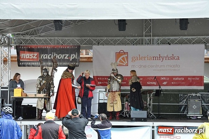 Zdjęcie w galerii na portalu naszraciborz.pl: Łatwo nie było, ale dali rady. Przemarsz Sobieskiego z Rud do Raciborza wiadomości z regionu