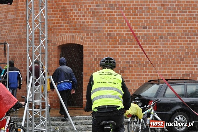 Zdjęcie w galerii na portalu naszraciborz.pl: Łatwo nie było, ale dali rady. Przemarsz Sobieskiego z Rud do Raciborza wiadomości z regionu
