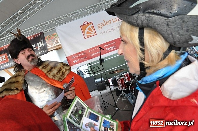 Zdjęcie w galerii na portalu naszraciborz.pl: Łatwo nie było, ale dali rady. Przemarsz Sobieskiego z Rud do Raciborza wiadomości z regionu