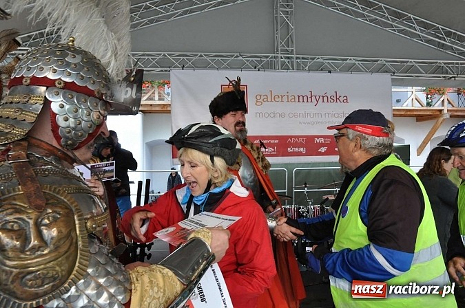 Zdjęcie w galerii na portalu naszraciborz.pl: Łatwo nie było, ale dali rady. Przemarsz Sobieskiego z Rud do Raciborza wiadomości z regionu