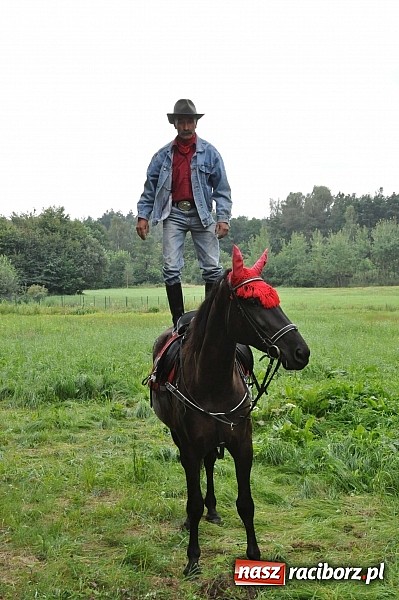 Zdjęcie w galerii na portalu naszraciborz.pl: Łatwo nie było, ale dali rady. Przemarsz Sobieskiego z Rud do Raciborza wiadomości z regionu
