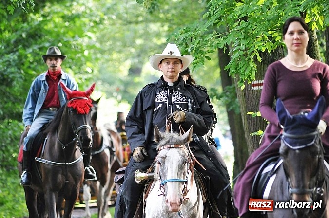 Zdjęcie w galerii na portalu naszraciborz.pl: Łatwo nie było, ale dali rady. Przemarsz Sobieskiego z Rud do Raciborza wiadomości z regionu