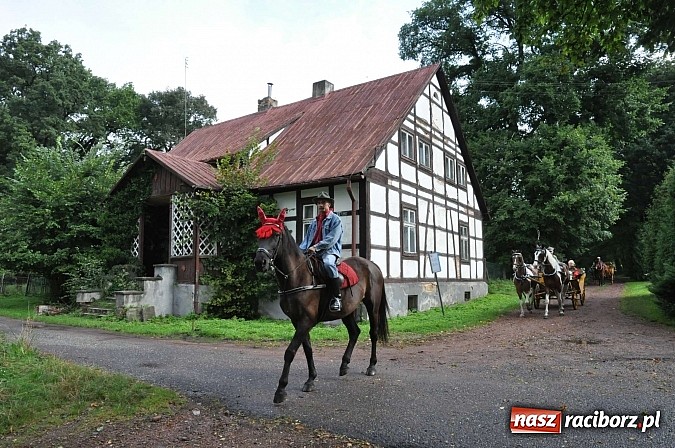 Zdjęcie w galerii na portalu naszraciborz.pl: Łatwo nie było, ale dali rady. Przemarsz Sobieskiego z Rud do Raciborza wiadomości z regionu