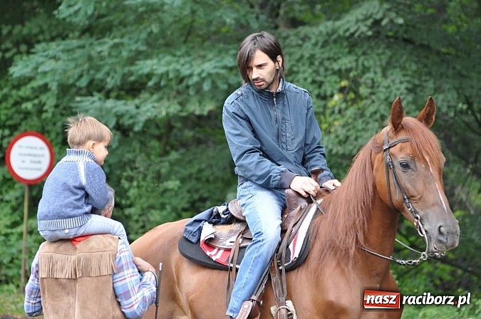Zdjęcie w galerii na portalu naszraciborz.pl: Łatwo nie było, ale dali rady. Przemarsz Sobieskiego z Rud do Raciborza wiadomości z regionu