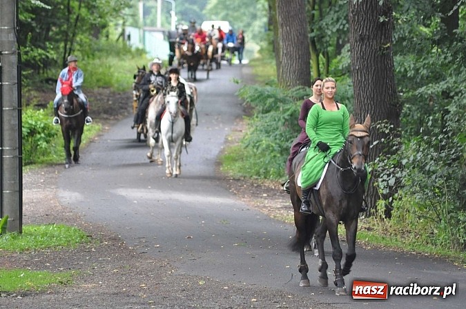 Zdjęcie w galerii na portalu naszraciborz.pl: Łatwo nie było, ale dali rady. Przemarsz Sobieskiego z Rud do Raciborza wiadomości z regionu