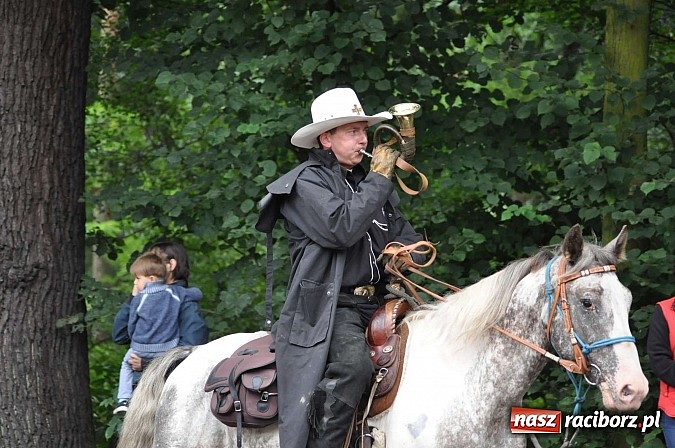Zdjęcie w galerii na portalu naszraciborz.pl: Łatwo nie było, ale dali rady. Przemarsz Sobieskiego z Rud do Raciborza wiadomości z regionu