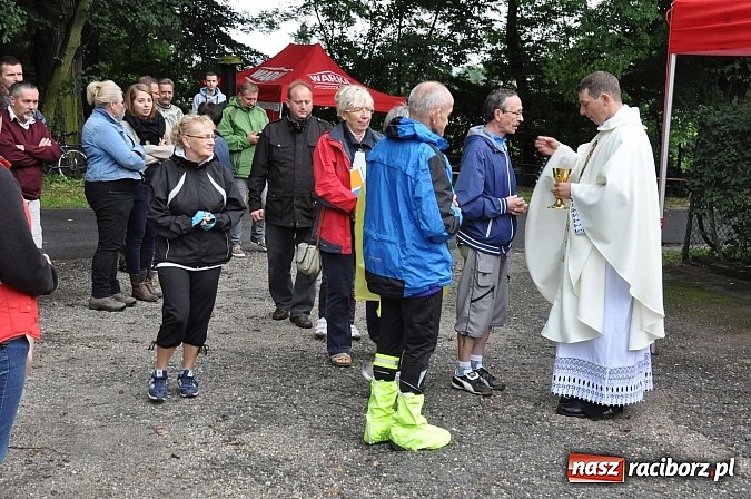 Zdjęcie w galerii na portalu naszraciborz.pl: Łatwo nie było, ale dali rady. Przemarsz Sobieskiego z Rud do Raciborza wiadomości z regionu