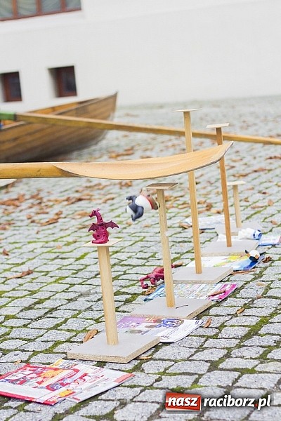 Zdjęcie w galerii na portalu naszraciborz.pl: Rodzinny piknik na raciborskim zamku wiadomości z regionu