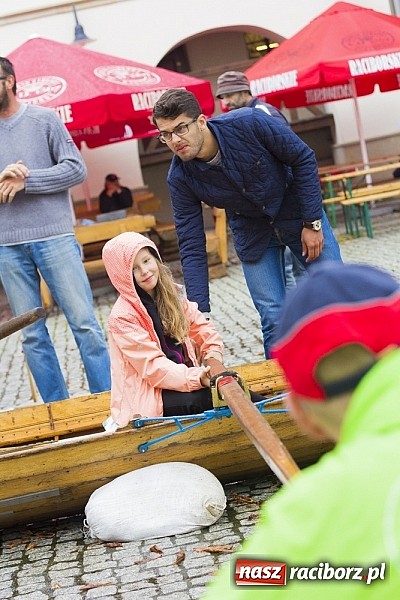 Zdjęcie w galerii na portalu naszraciborz.pl: Rodzinny piknik na raciborskim zamku wiadomości z regionu