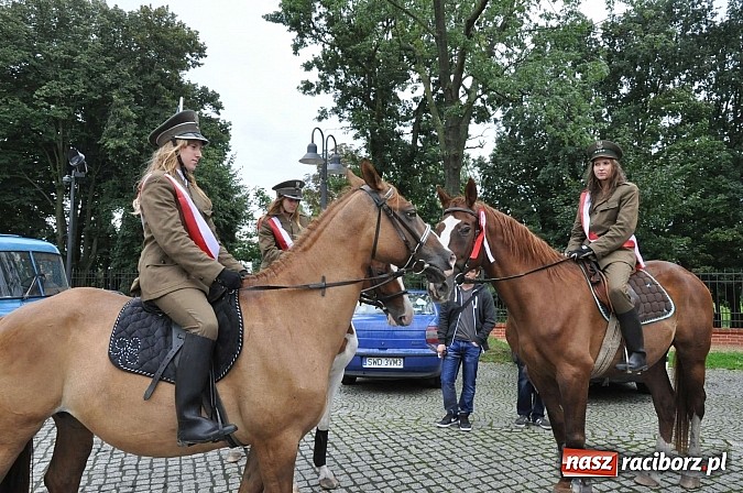 Zdjęcie w galerii na portalu naszraciborz.pl: Rodzinny piknik na raciborskim zamku wiadomości z regionu