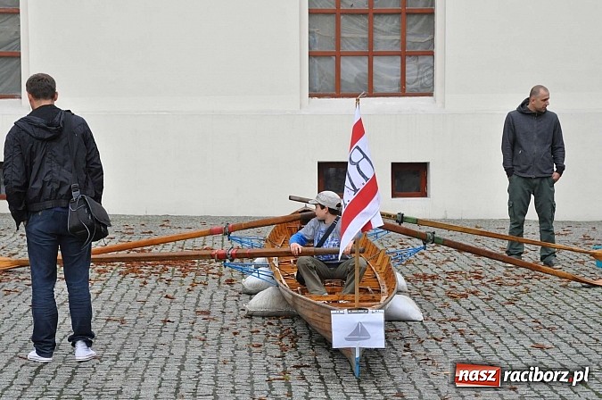 Zdjęcie w galerii na portalu naszraciborz.pl: Rodzinny piknik na raciborskim zamku wiadomości z regionu