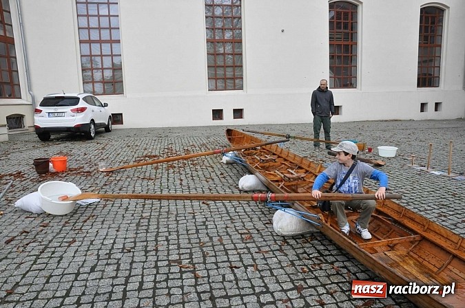 Zdjęcie w galerii na portalu naszraciborz.pl: Rodzinny piknik na raciborskim zamku wiadomości z regionu