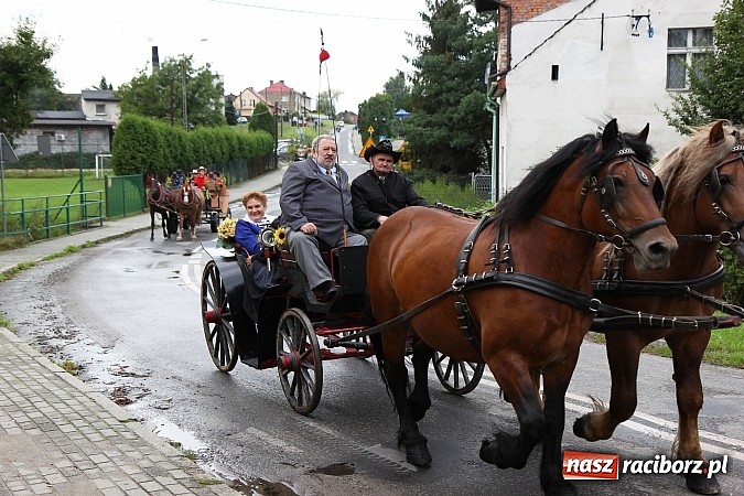Zdjęcie w galerii na portalu naszraciborz.pl: Dożynki parafialne 2014 w Kobyli wiadomości z regionu