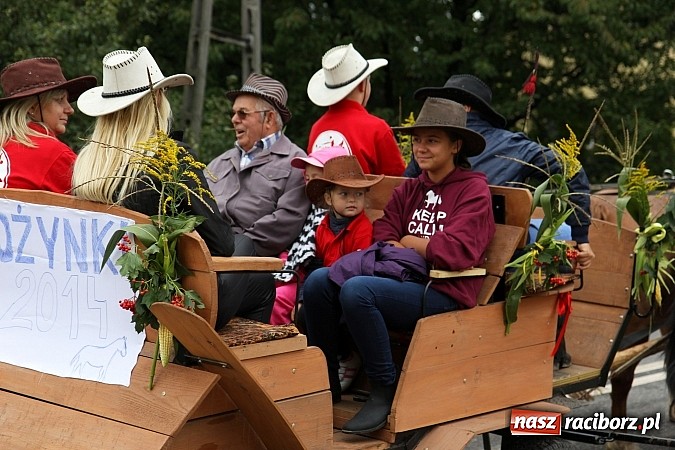 Zdjęcie w galerii na portalu naszraciborz.pl: Dożynki parafialne 2014 w Kobyli wiadomości z regionu
