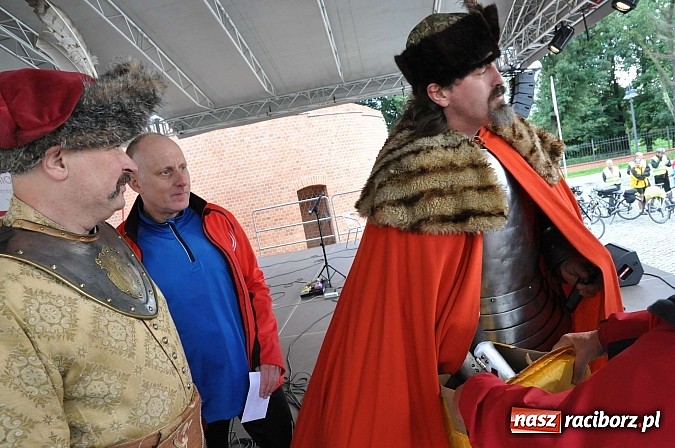 Zdjęcie w galerii na portalu naszraciborz.pl: Karta Cyklisty 2014 - Galeria Młyńska wręczyła nagrody wiadomości z regionu