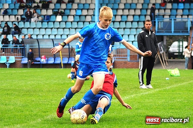 Zdjęcie w galerii na portalu naszraciborz.pl: I Turniej im. Zbigniewa Oszka za nami. Zwycięstwo piłkarzy z Częstochowy wiadomości z regionu