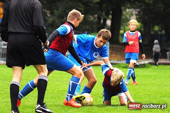 Zdjęcie w galerii na portalu naszraciborz.pl: I Turniej im. Zbigniewa Oszka za nami. Zwycięstwo piłkarzy z Częstochowy wiadomości z regionu