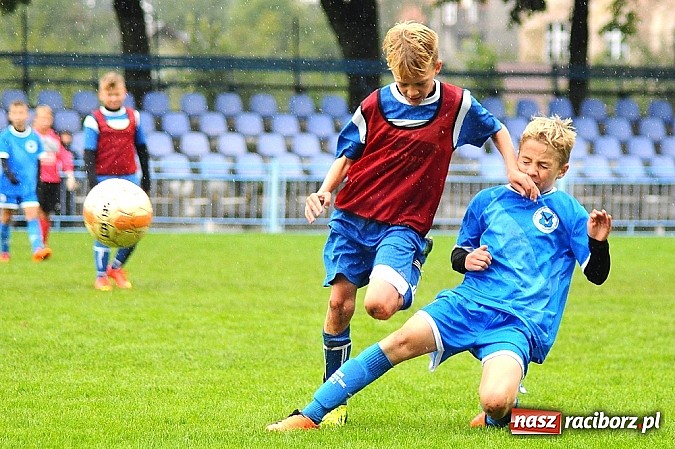 Zdjęcie w galerii na portalu naszraciborz.pl: I Turniej im. Zbigniewa Oszka za nami. Zwycięstwo piłkarzy z Częstochowy wiadomości z regionu