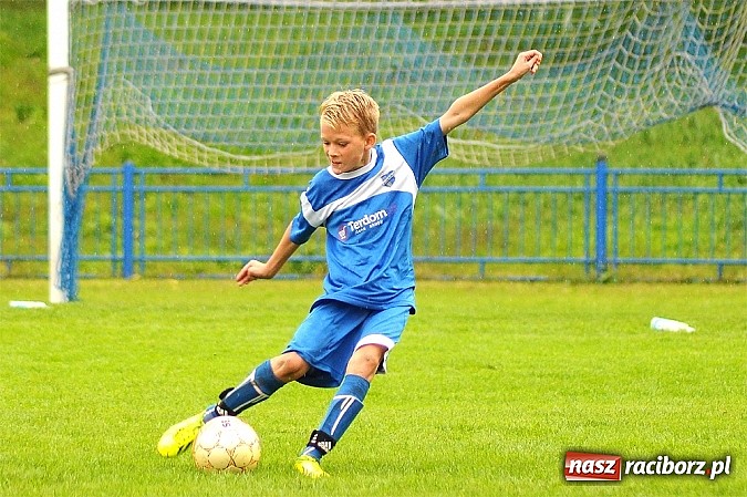 Zdjęcie w galerii na portalu naszraciborz.pl: I Turniej im. Zbigniewa Oszka za nami. Zwycięstwo piłkarzy z Częstochowy wiadomości z regionu