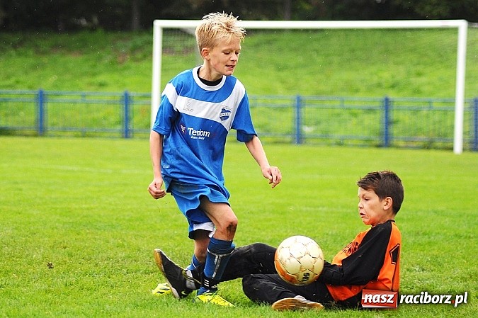 Zdjęcie w galerii na portalu naszraciborz.pl: I Turniej im. Zbigniewa Oszka za nami. Zwycięstwo piłkarzy z Częstochowy wiadomości z regionu