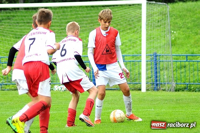 Zdjęcie w galerii na portalu naszraciborz.pl: I Turniej im. Zbigniewa Oszka za nami. Zwycięstwo piłkarzy z Częstochowy wiadomości z regionu
