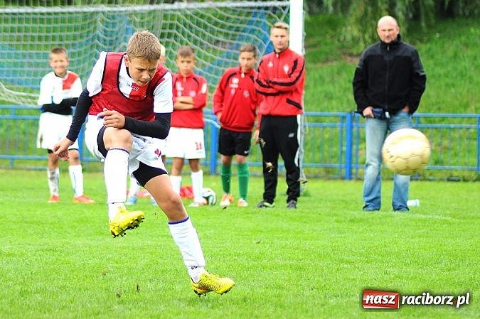 Zdjęcie w galerii na portalu naszraciborz.pl: I Turniej im. Zbigniewa Oszka za nami. Zwycięstwo piłkarzy z Częstochowy wiadomości z regionu